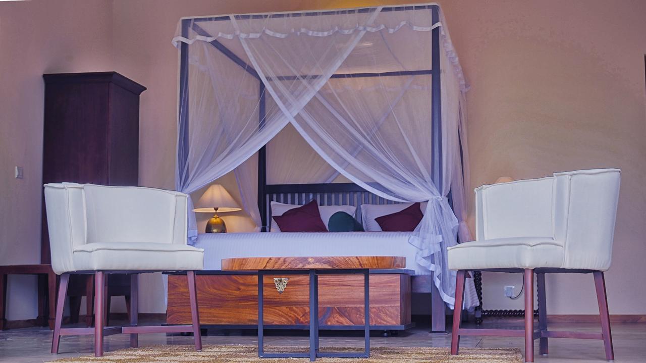 Kings Pavilion Luxury Hotel Канди Екстериор снимка