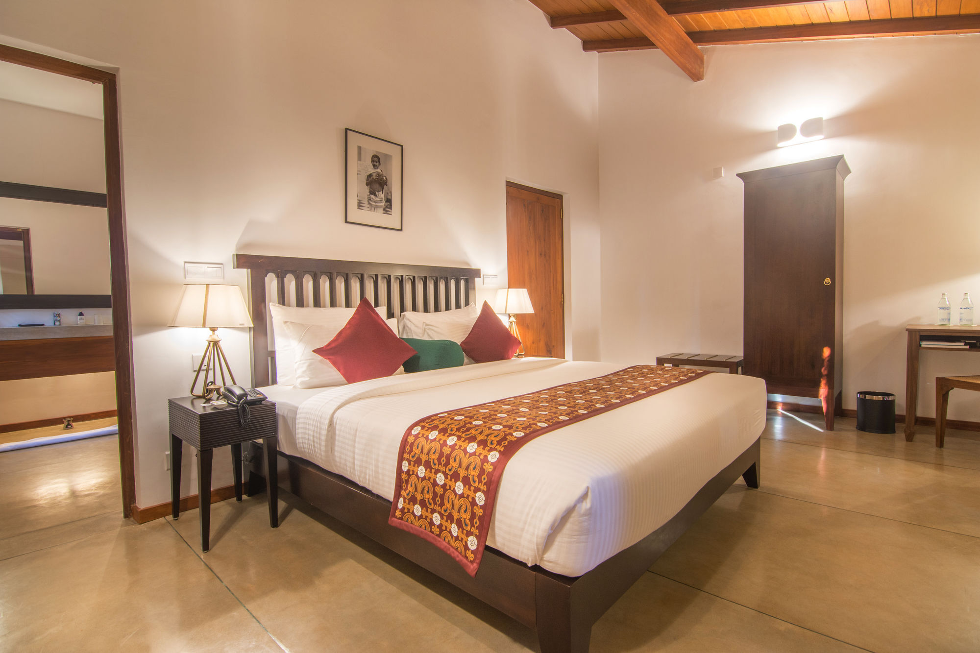 Kings Pavilion Luxury Hotel Канди Екстериор снимка